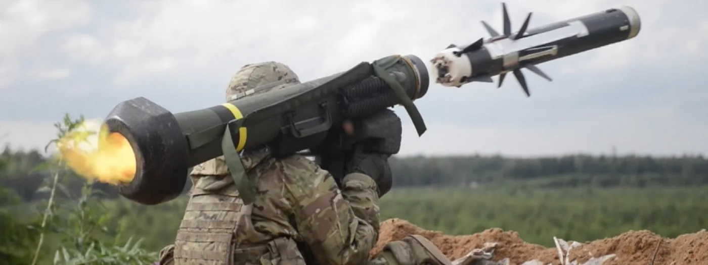 ইউক্রেনকে দূর-পাল্লার ক্ষেপণাস্ত্র সহ উন্নত মারণ অস্ত্র দিয়ে সাহায্য আমেরিকার!