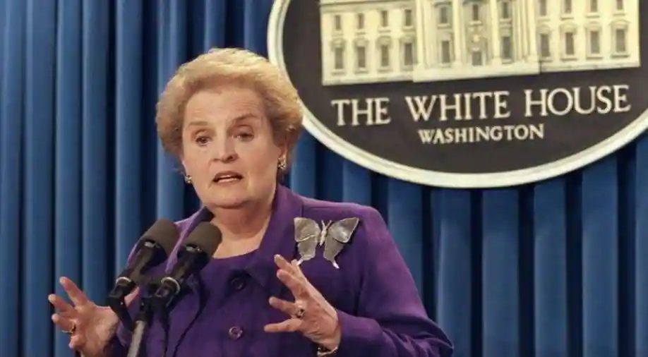 প্রয়াত হলেন মার্কিন যুক্তরাষ্ট্রের প্রথম মহিলা বিদেশমন্ত্রী ম্যাডেলিন অলব্রাইট