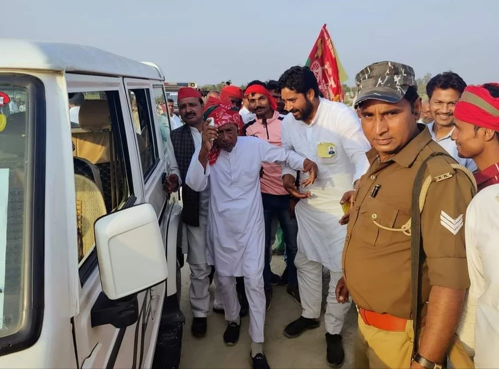 ইউপিতে আলমের সততার কাছে হার বিজেপির অর্থশক্তির