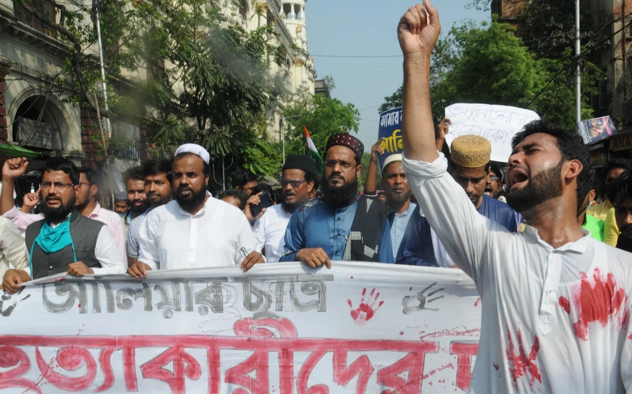 আনিস খুনে দোষীদের গ্রেফতারের দাবিতে ফের পথে আলিয়া