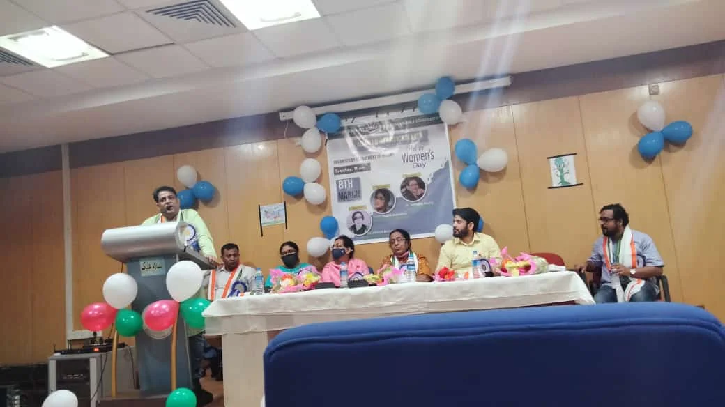 ছাত্র-ছাত্রীদের উদ্যোগে আন্তর্জাতিক নারী দিবসে সেমিনার আলিয়ার