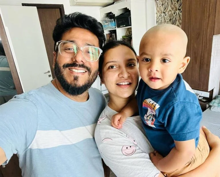 নয়া লুকে নেটিজেনদের মন জয় করল রাজ-শুভশ্রী পুত্র একরত্তি যুবান