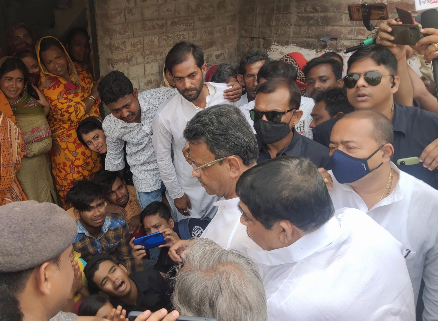 'দোষীদের রেয়াত নয়'  কড়া নির্দেশ মুখ্যমন্ত্রীর