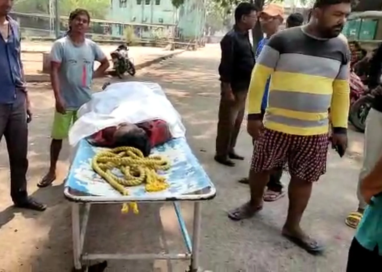 সিউড়িতে তথ্য সংস্কৃতি দফতরের কার্যালয়ে নিরাপত্তারক্ষীর ঝুলন্ত দেহ উদ্ধার