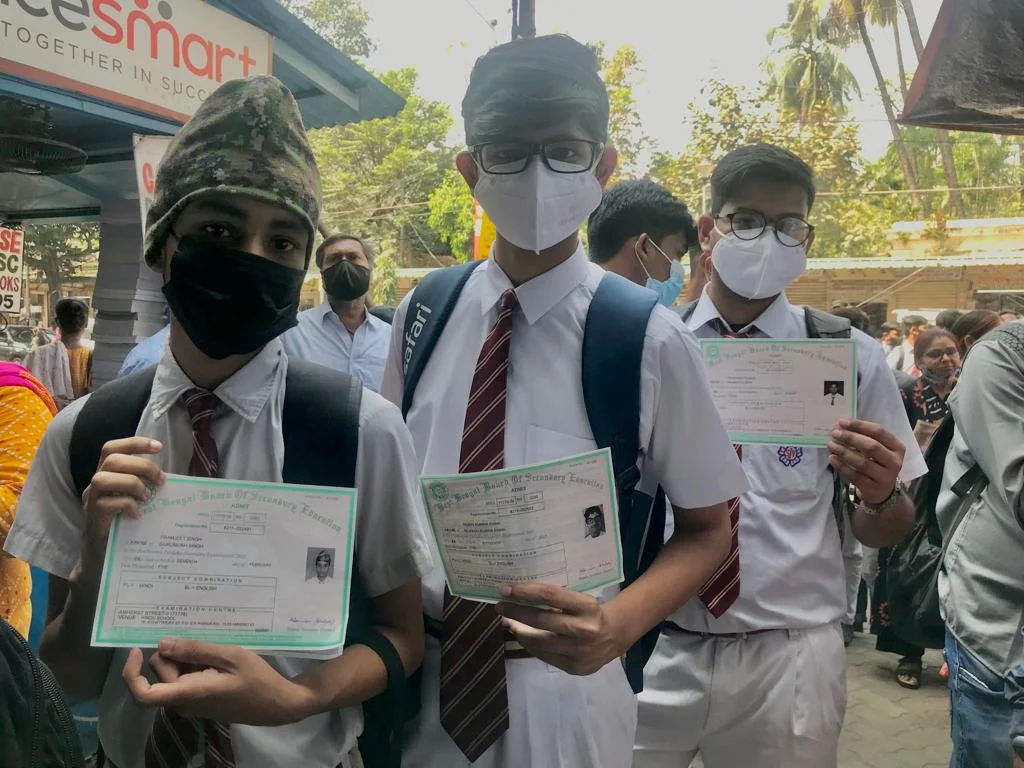 নির্বিঘ্নেই সম্পন্ন প্রথম দিনের মাধ্যমিক ও মাদ্রাসার পরীক্ষা