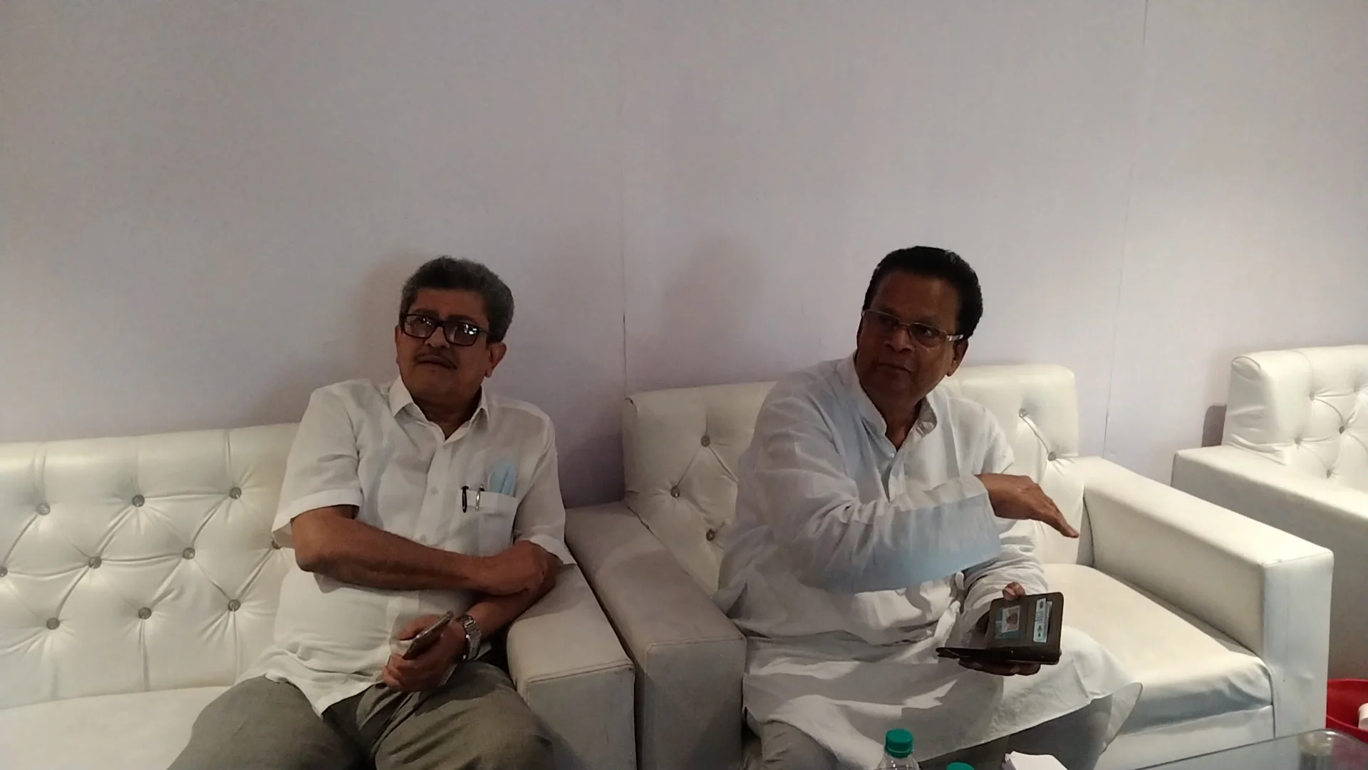 ডিজিটাল মিডিয়া থাবা বসাতে পারেনি "বই পড়ার" আবেগে৷ বলছেন গিল্ড কর্তারা