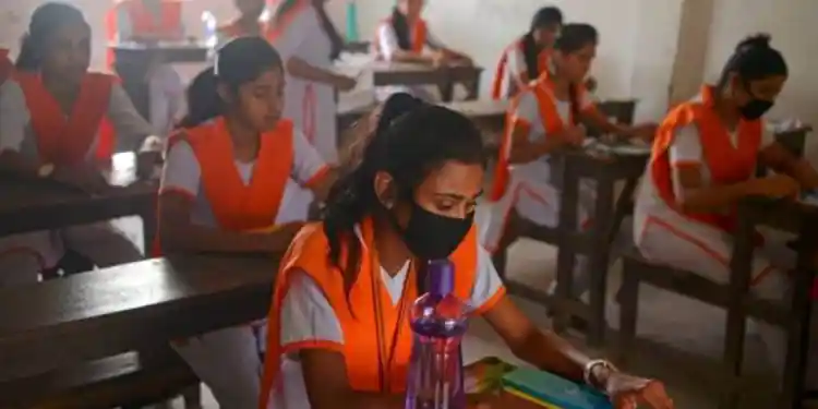 হোম সেন্টারে উচ্চ মাধ্যমিক কড়া নির্দেশিকা সংসদের