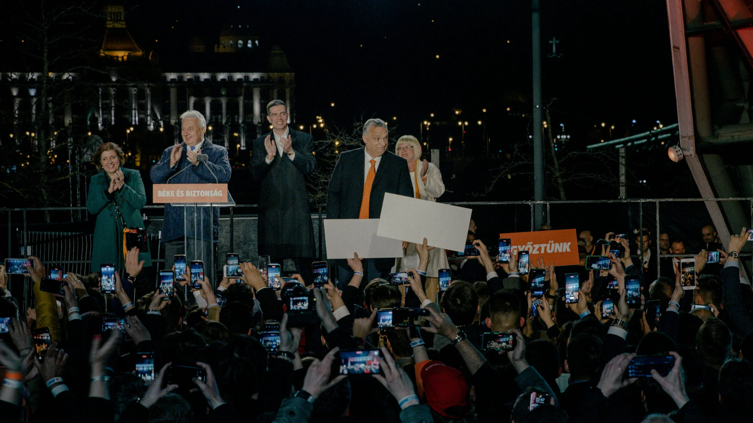 হাঙ্গেরি ও সার্বিয়ায় নির্বাচনে পুতিনপন্থীদের জয়