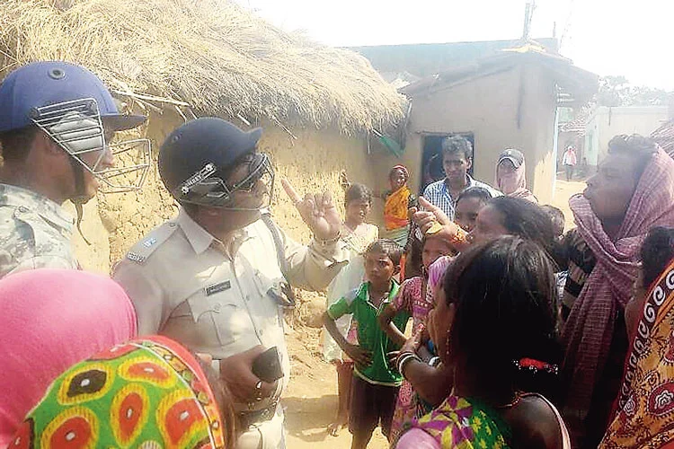 সম্পত্তির দখল নিতে ডাইনি অপবাদে গ্রাম থেকে বের করা হলো পরিবারকে !