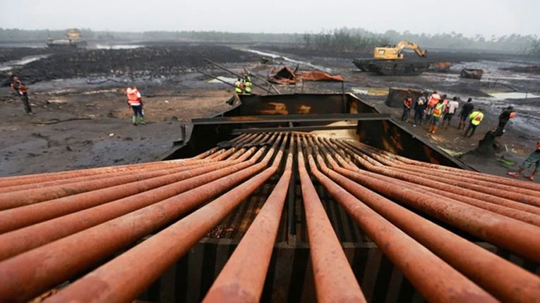 অবৈধ তেল শোধনাগারে বিস্ফোরণ, নিহত শতাধিক