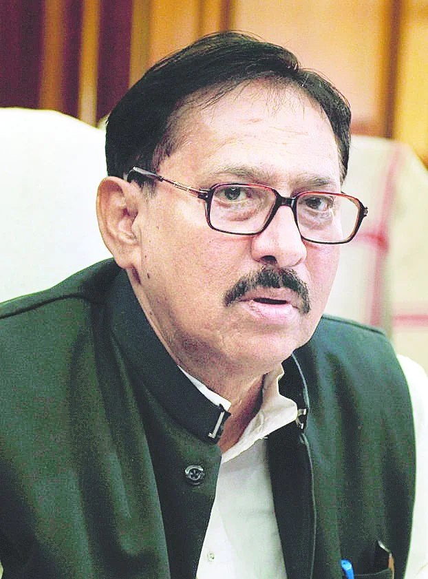 অধ্যক্ষের হলফনামা চাওয়ার নির্দেশে ক্ষুব্ধ বিমান