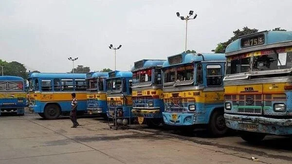 এখনই বাবুঘাট থেকে বাসস্টান্ড সরাতে রাজি নয় মালিকরা