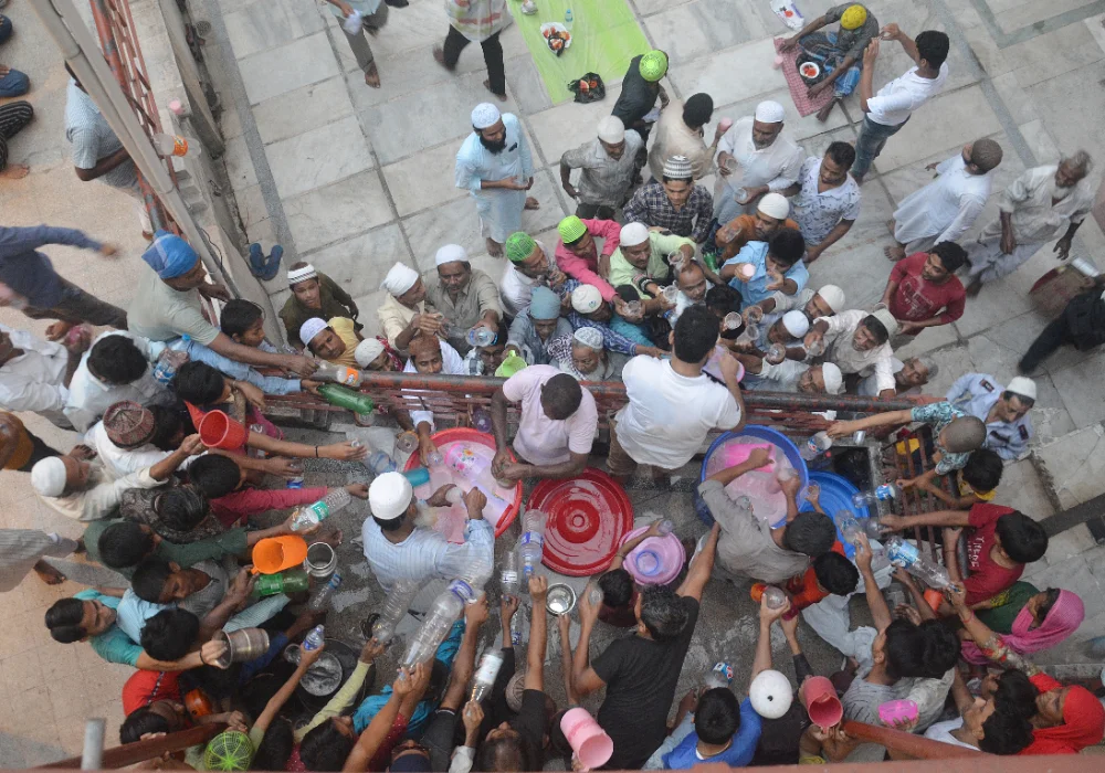 হে প্রভু, সহজ সরল পথ দেখাও...