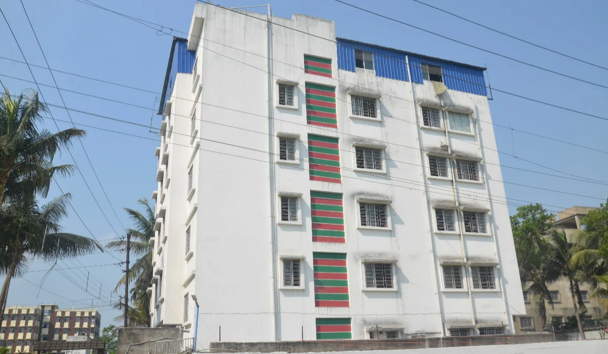 নতুন আশা দেখাচ্ছে দ্বীনিয়াত মুয়াল্লিমা কলেজ