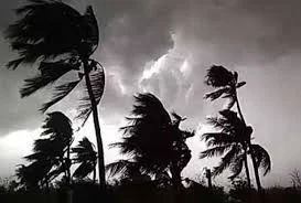 কালবৈশাখীর সতর্কবার্তা রাজধানীতে, বুধবার থেকে কলকাতায় বৃষ্টির পূর্বাভাস