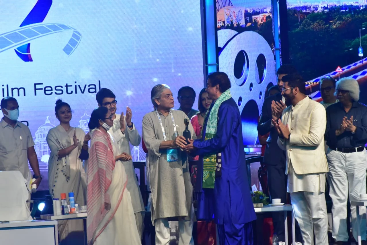 শুরু হল ২৭ তম কলকাতা আন্তর্জাতিক চলচ্চিত্র উৎসব, উদ্বোধন করলেন মুখ্যমন্ত্রী