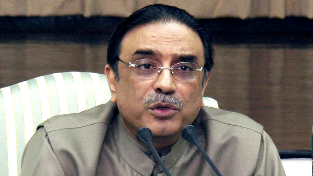 কিসসা কুর্সি কাঃআসন হারালেন ইমরান, নেপথ্যে কোন চার