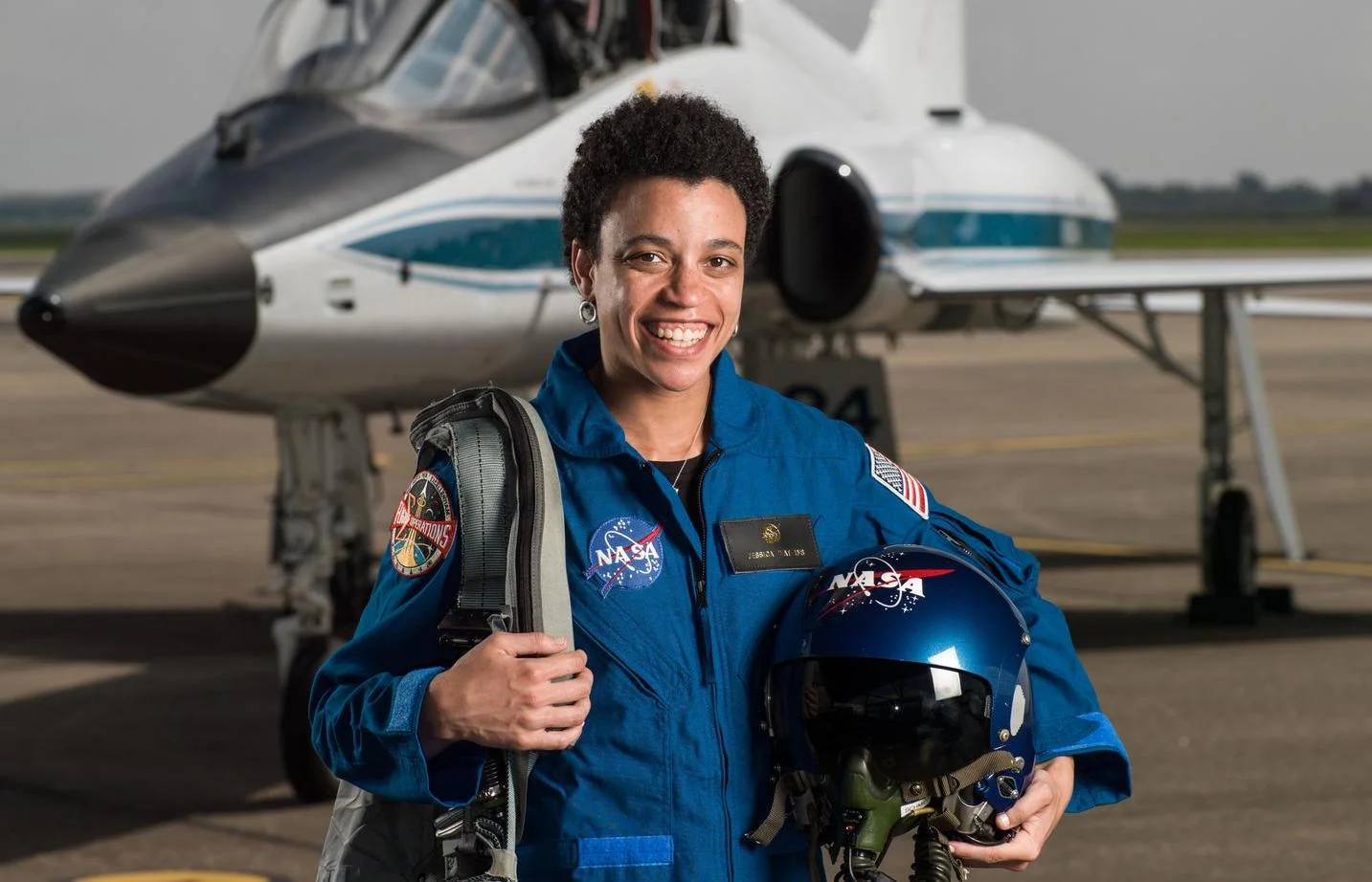 মহাকাশে নাসার  ১ম কৃষ্ণাঙ্গ নারী