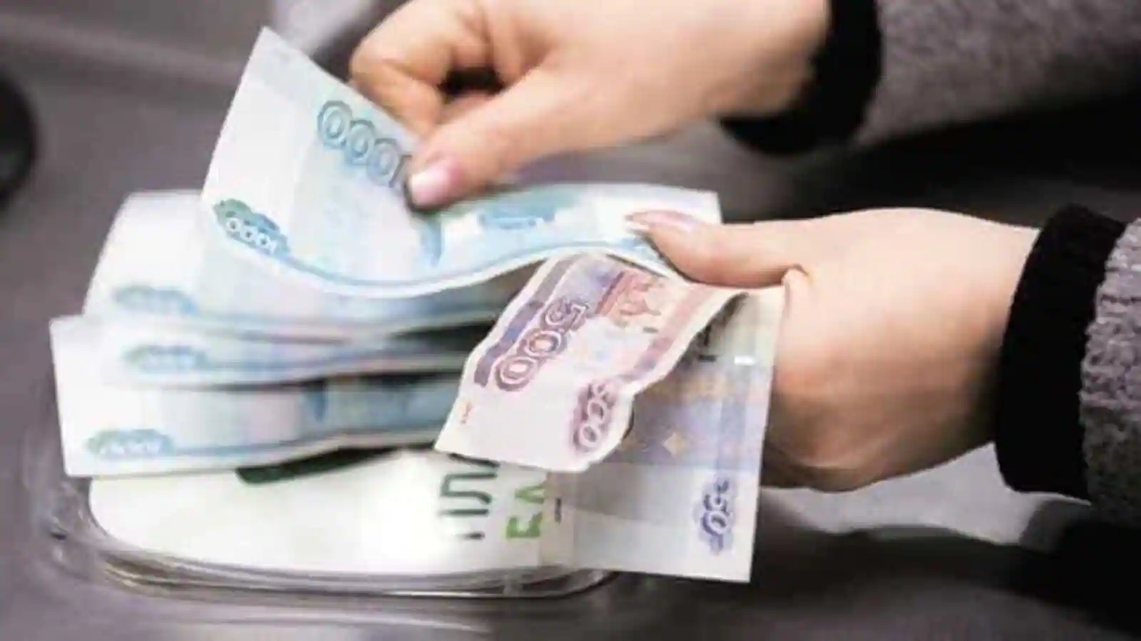 বিপাকে পড়ে রুবেলেই গ্যাস কিনছে ইউরোপ!