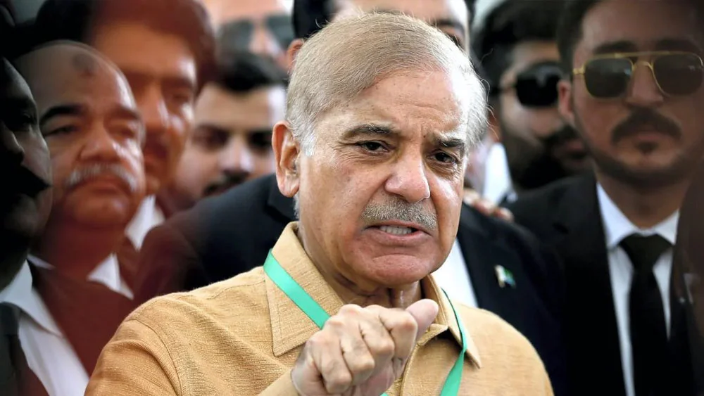 কিসসা কুর্সি কাঃআসন হারালেন ইমরান, নেপথ্যে কোন চার