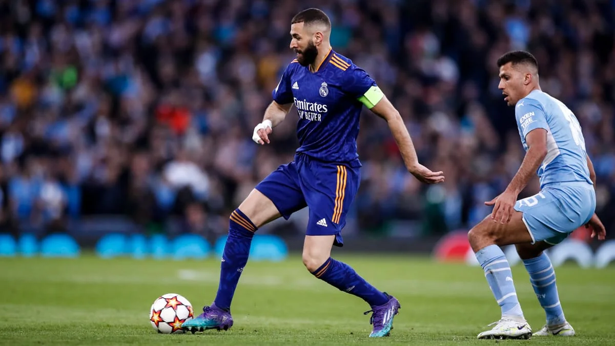 একাধিক রেকর্ড করিম বেনজেমার