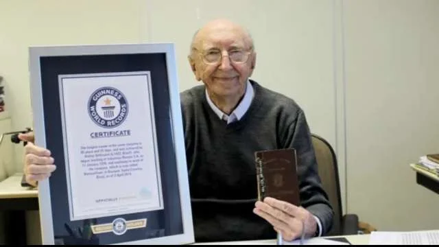 একটানা ৮৪ বছর একটি সংস্থায় কাজ করে গিনেস বুকে নাম তুললেন ব্রাজিলের এক ব্যক্তি