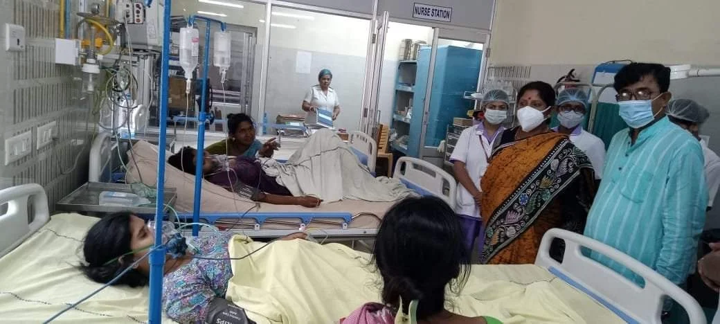 মুর্শিদাবাদে পানীয় জলের ট্যাঙ্ক সংস্কার করতে গিয়ে বিপত্তি, গ্যাস লিক করে অসুস্থ ১৯