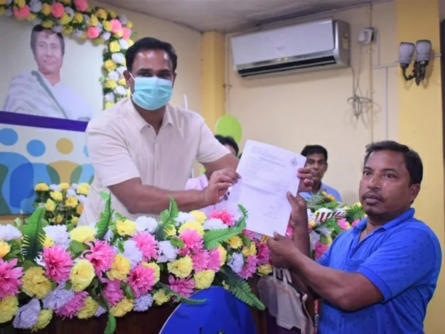 জনসংযোগ শিবির পরিষেবায় মিলল কোথাও রক্ত, কোথাও হেয়ারিং এইড