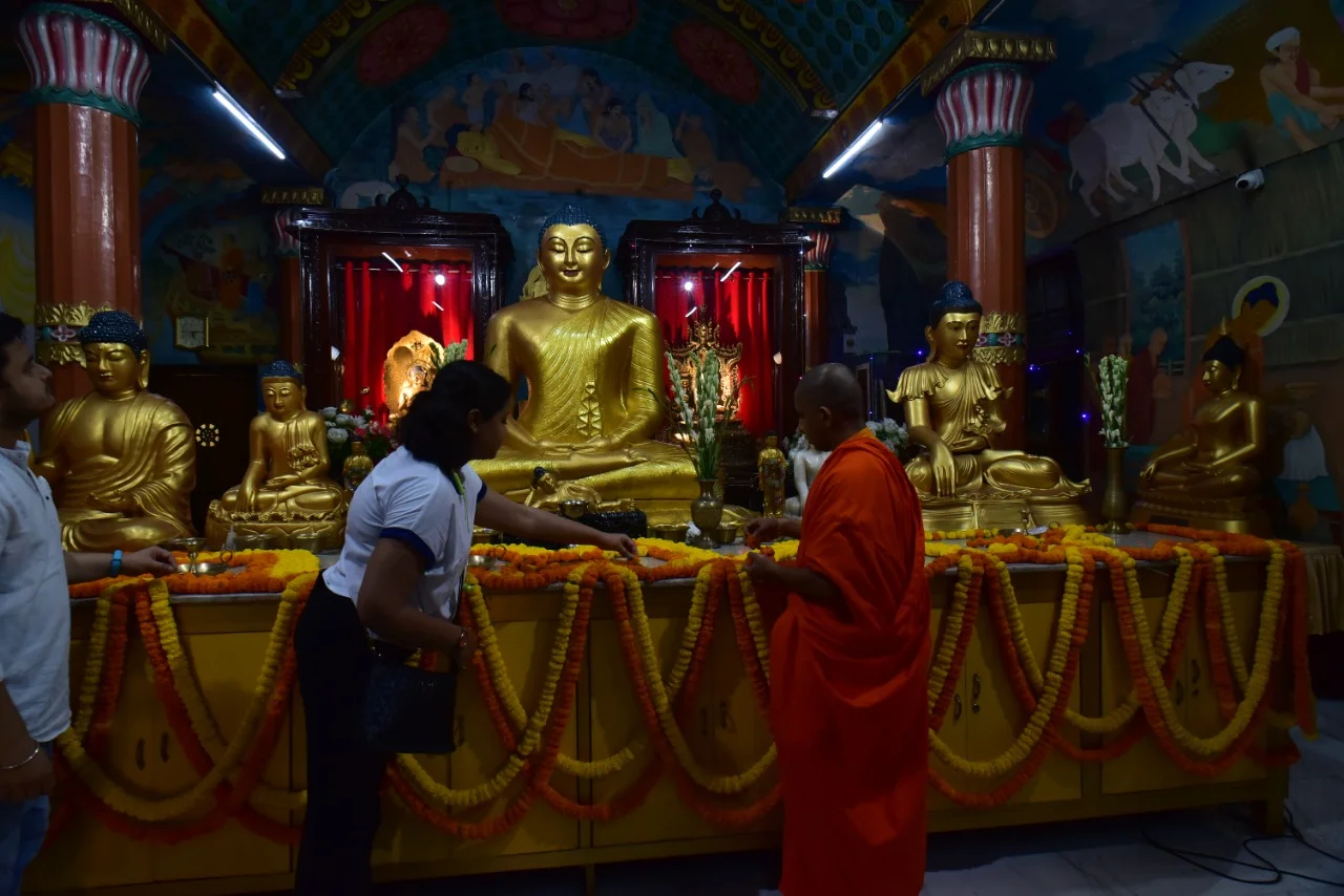 বুদ্ধ পূর্ণিমায় মহাবোধি সোসাইটিতে দিনভর অনুষ্ঠান, লেন্সবন্দি মূহুর্তরা