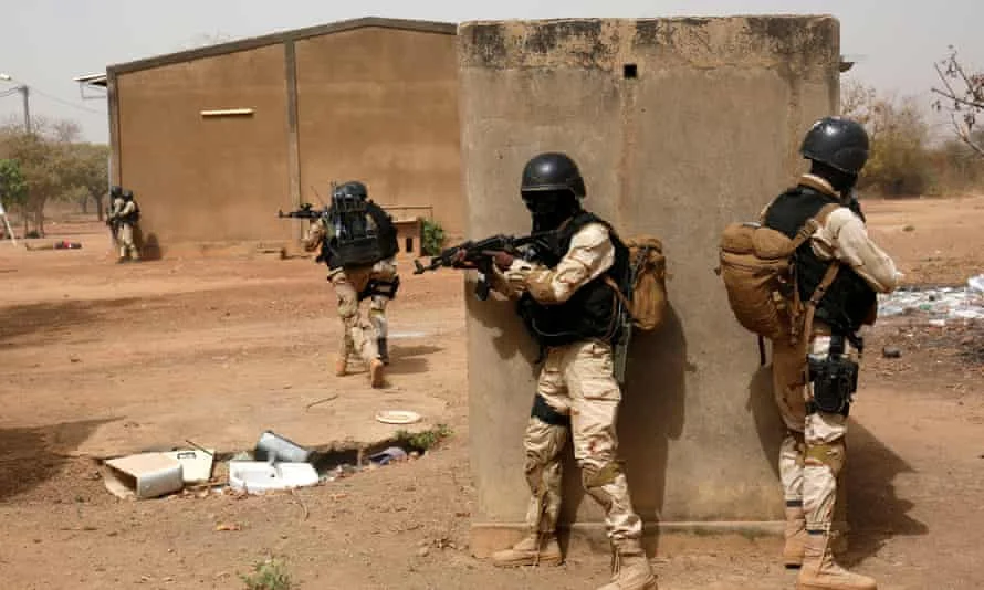 বুরকিনা ফাসোয় সন্ত্রাসবাদী হানায় নিহত কমপক্ষে ৫০