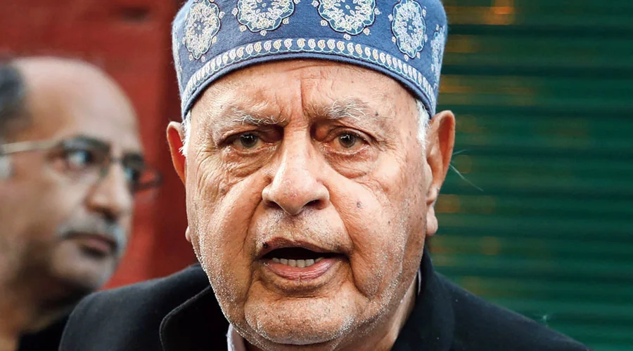 আর্থিক দুর্নীতি মামলায় ইডির সামনে হাজিরা দিলেন জম্মু-কাশ্মীরের প্রাক্তন মুখ্যমন্ত্রী ফারুক আবদুল্লা