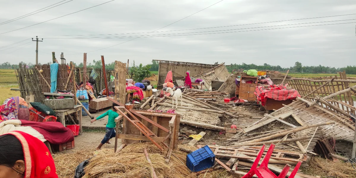 পরপর দুই দিনে কালবৈশাখীতে লন্ডভন্ড মালদা, গৃহহীন সহস্রাধিক