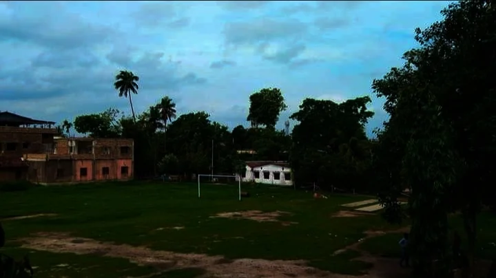 অশনির প্রভাব কলকাতা সহ দক্ষিণবঙ্গের একাধিক জেলায় শুরু অঝোর বর্ষণ