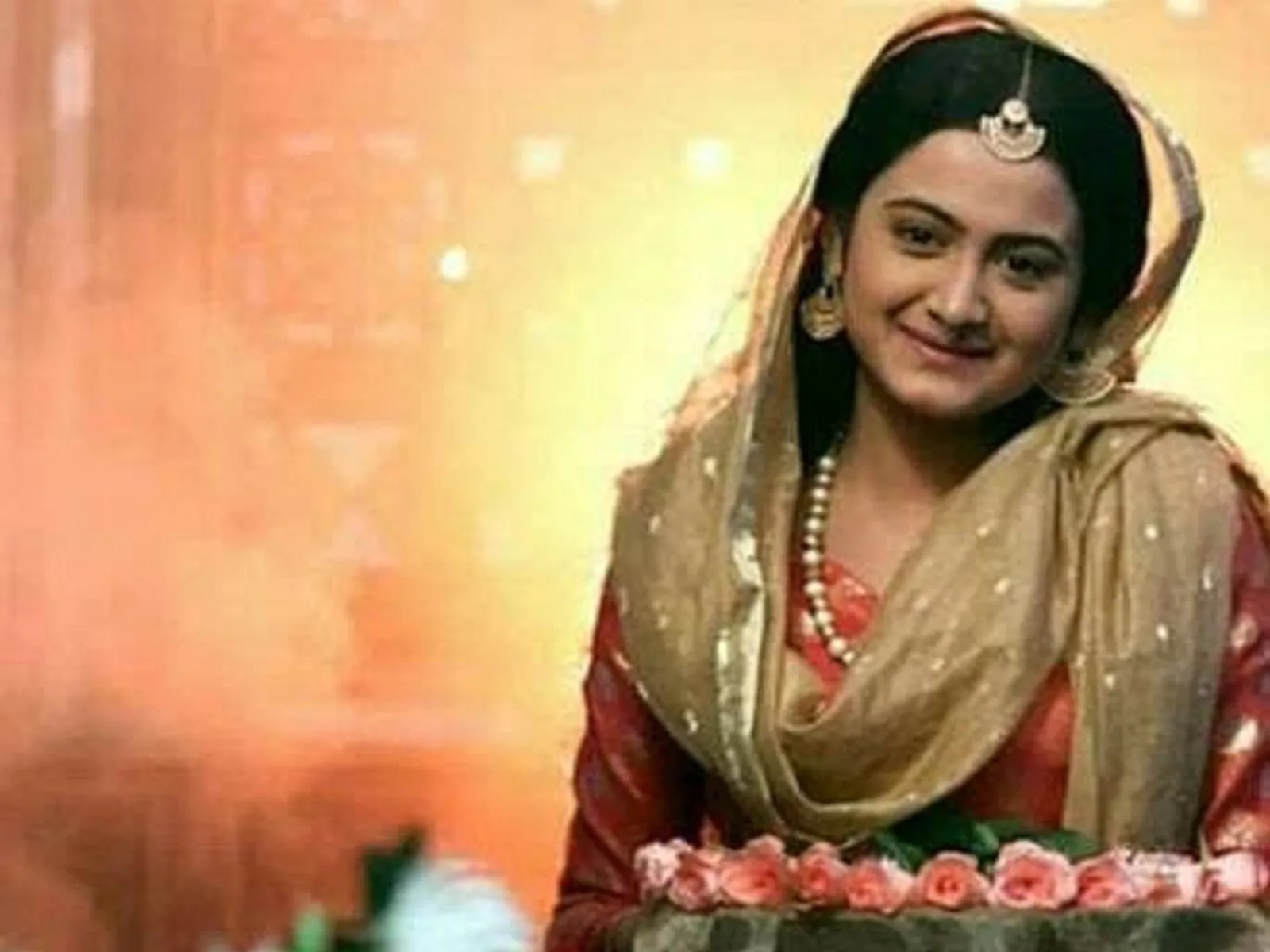 'আমি সিরাজের বেগম' খ্যাত পল্লবীর অস্বাভাবিক মৃত্যু ঘিরে তোলপাড় টলিপাড়া