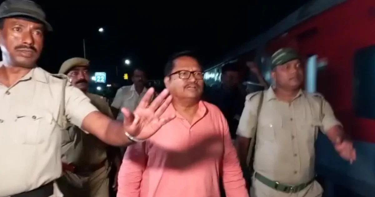 পরেশ অধিকারীকে বিকেল ৩টের মধ্যে CBI দফতরে হাজিরার নির্দেশ বিচারপতি অভিজিৎ গঙ্গোপাধ্যায়ের