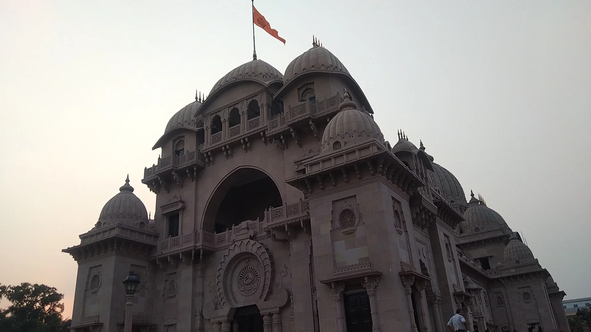 নানা অনুষ্ঠানের মধ্যে দিয়ে বেলুড় মঠে উদযাপিত হল রামকৃষ্ণ মিশনের ১২৫ তম প্রতিষ্ঠা দিবস