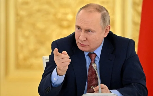 অর্থনৈতিক আত্মহত্যা করবে ইউরোপঃ পুতিন