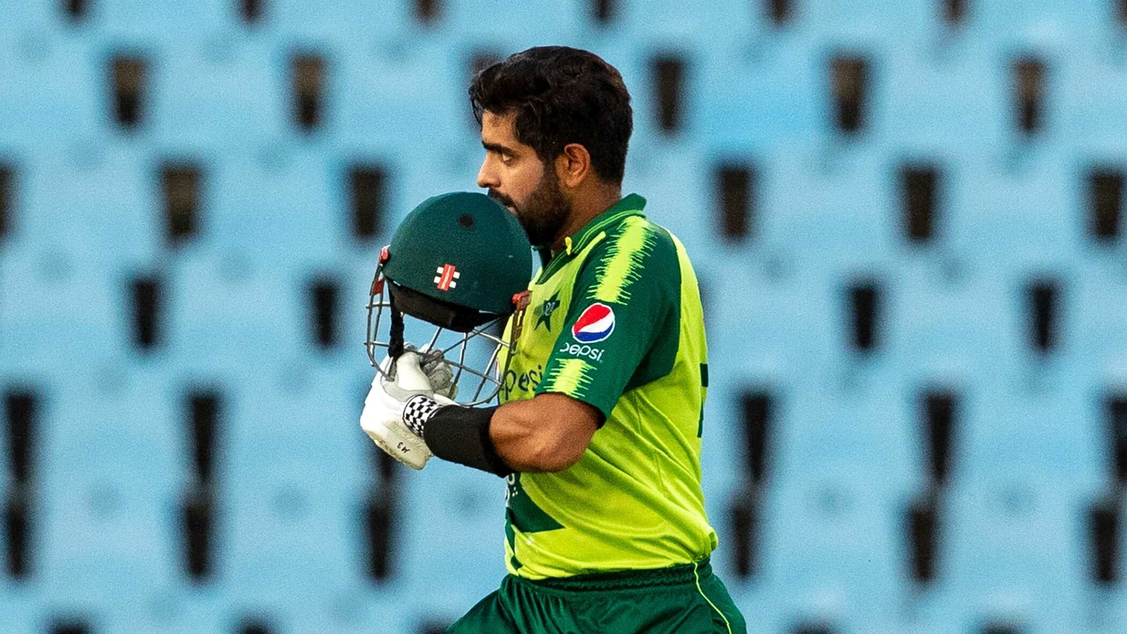 বাবরনামা: বাদশাহ বাবরের ব্যাটিং স্পর্শে প্রাণ ফিরে পাচ্ছে পাক ক্রিকেট