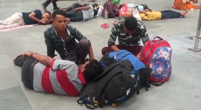 অগ্নিপথ ইস্যুঃ শনিবারেও হাওড়া থেকে বাতিল কুম্ভ, শতাব্দী সহ এক গুচ্ছ ট্রেন