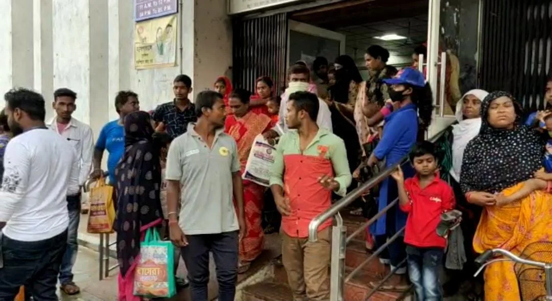 সাগরদিঘী সুপার স্পেশালিটি হাসপাতালের বাইরে বিশ্রাম ঘর তৈরির আবেদন