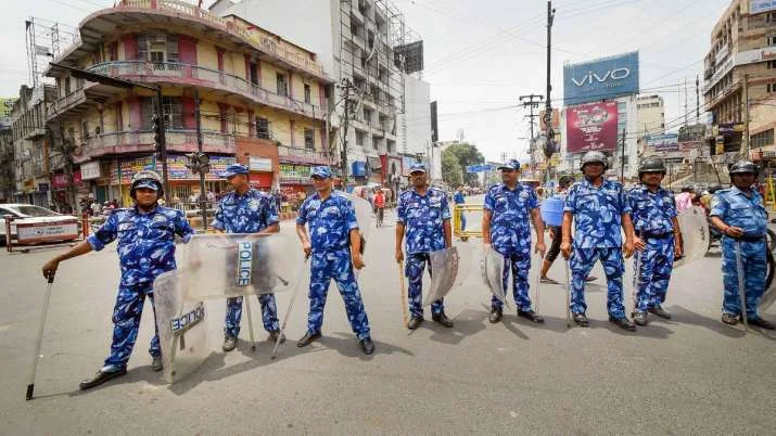 অগ্নিপথ বিতর্কে ডাকা ভারত বনধকে ঘিরে দেশজুড়ে কড়া নিরাপত্তা, বাতিল ৫৩০টি ট্রেন