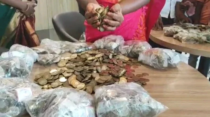 ৬ লাখ টাকার গাড়ি কিনে ১০ টাকার কয়েনের চাপমুক্ত তামিলনাডুর যুবক