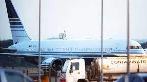 ব্রিটেনে ‘আশ্রয়প্রার্থীদের’রুয়ান্ডাগামী ফ্লাইট বাতিল