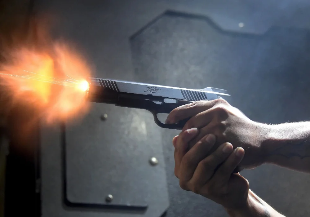 মার্কিন মুলুকে জোড়া বন্দুক হামলা, নিহত ৩