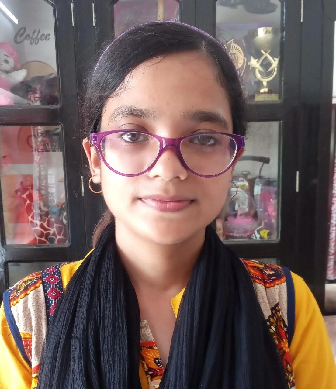 মেধা তালিকায় নবম ডোমকলের মেমোরি মিম জাহান