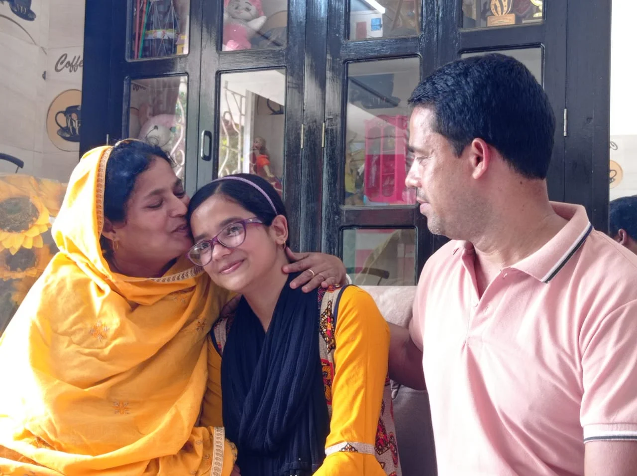 মেধা তালিকায় নবম ডোমকলের মেমোরি মিম জাহান