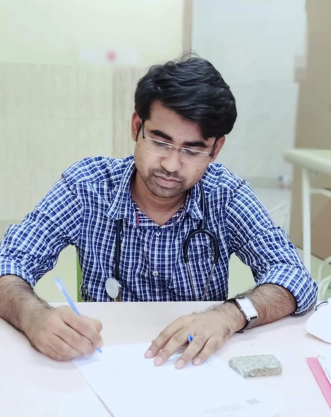 ভাইয়ের দেখানো পথে হেঁটে ডাক্তার হওয়ার দোরগোড়ায় বোন মৌসুমি