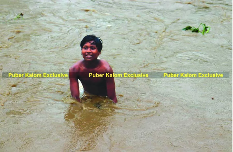 ভারী বৃষ্টিপাতের মধ্যেই বিপজ্জনক ছবি ধরা পরল ডুয়ার্সের গয়েরকাটায়, নেপথ্যে কোন ঘটনা