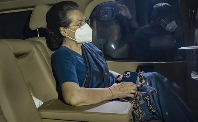 হাসপাতাল থেকে ছুটি পেলেন সোনিয়া, আগামী ২৩ জুন ইডির দফতরে হাজিরা দেওয়ার সম্ভাবনা