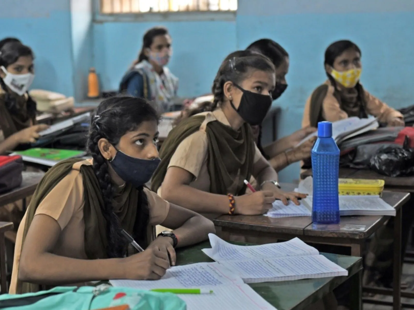 BREAKING: প্রাথমিক শিক্ষাপর্ষদের সভাপতি মানিক ভট্টাচার্যকে অপসারণের নির্দেশ
